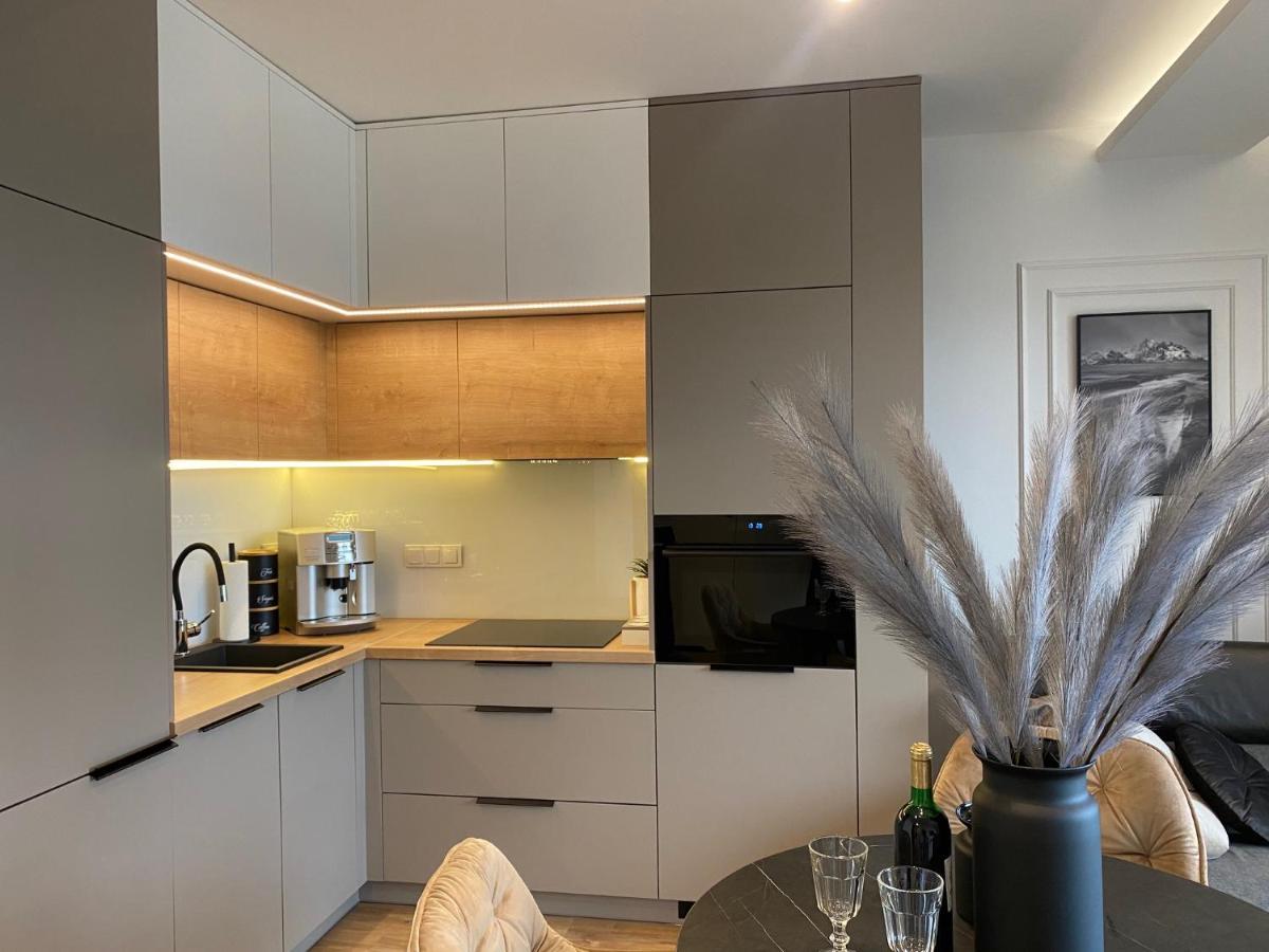 Family & Business Elegant Apartments Kadzielnia, Ul Zgody, Stadion Korona, Wdk -1 Bedroom, Terrace, Garage - New! Kielce Exterior foto